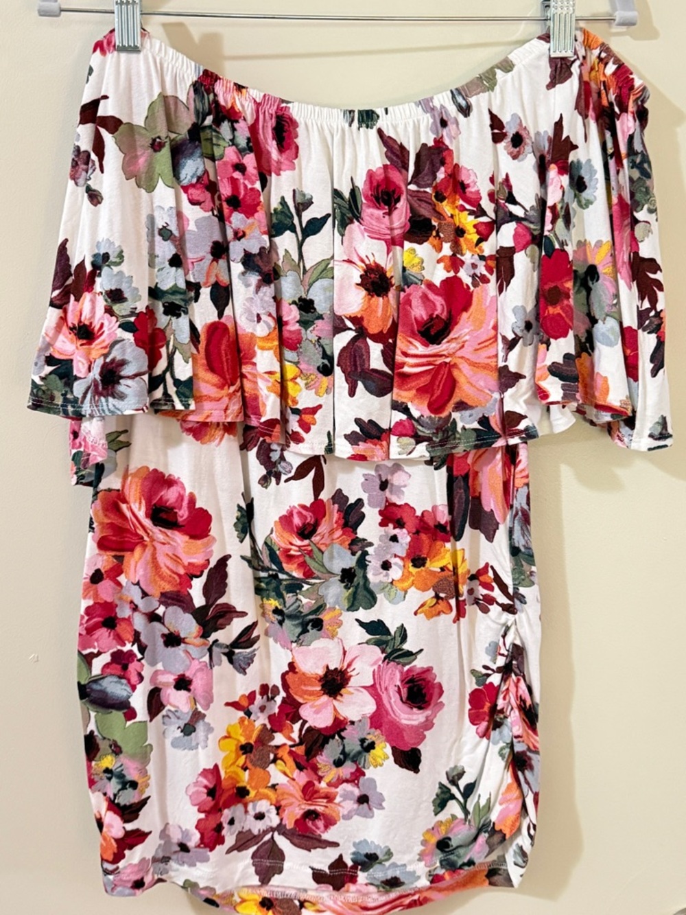 VENUS White Off-Shoulder Floral Blouse with Pink, Red and Yellow Flowers